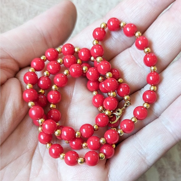 Vintage Monet Red and Gold Acrylic Beaded Necklace Signed - Picture 4 of 11